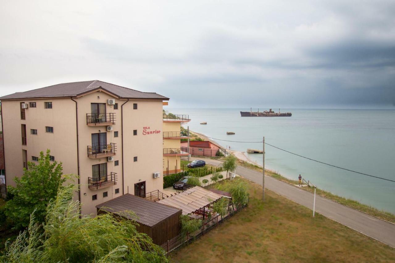 Vila Sunrise كوستِنيست المظهر الخارجي الصورة